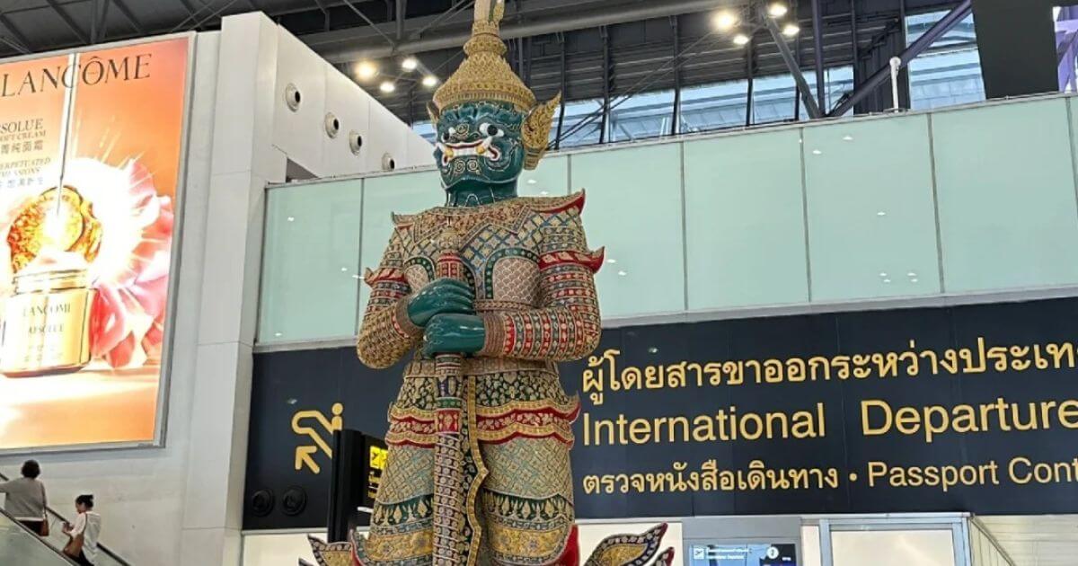 曼谷蘇凡納布機場守護巨人像