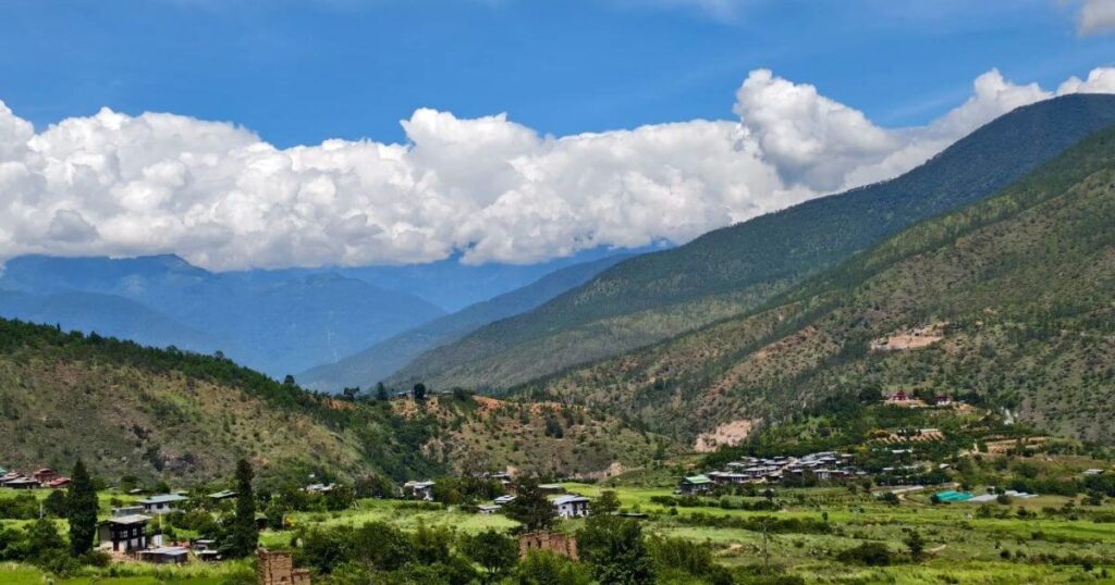 不丹切米拉康寺周邊山谷風景