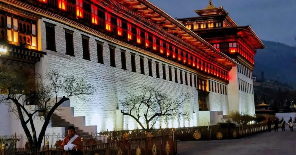 札西確宗夜間燈光