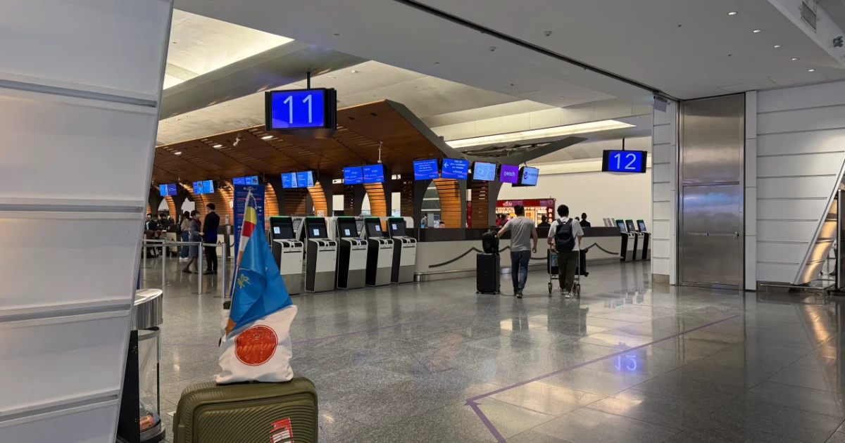 桃園國際機場出境大廳 桃園國際機場出境大廳報到櫃檯與旅客